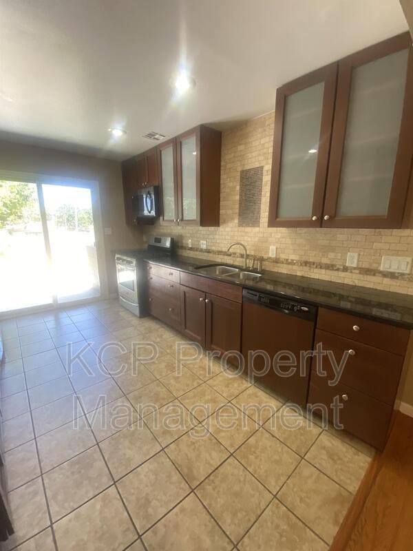 Foto del edificio - 3019 Independence St