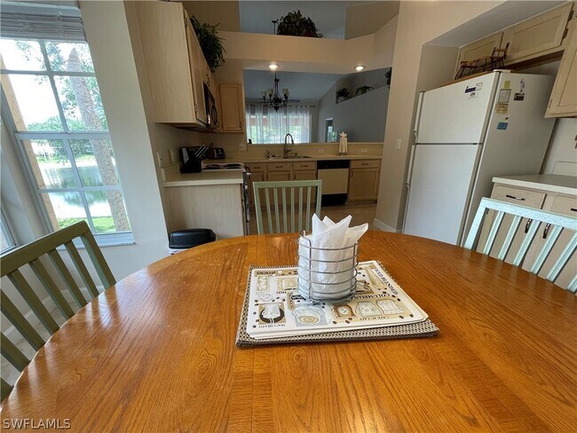 Foto del edificio - 440 Wiggins Lake Ct