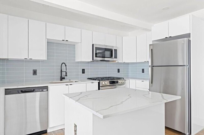 Foto del edificio - 2032 N Dixie Highway Unit 2