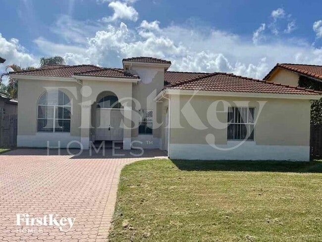 Building Photo - 11524 SW 152nd Ct