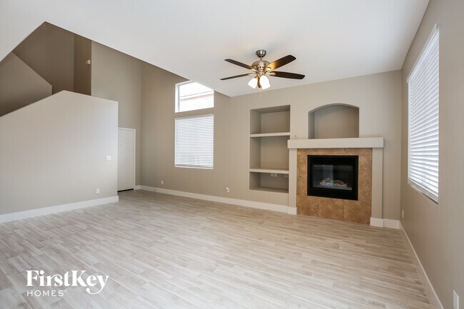 Foto del edificio - 8905 W Tumblewood Ave