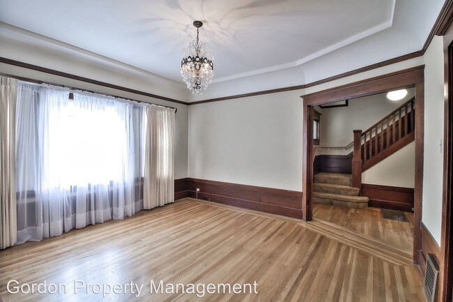 Building Photo - 3 br, 1.5 bath House - 291 24th Avenue