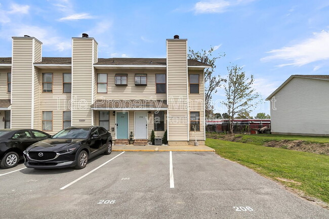 Foto del edificio - 206 Pine Shadow Dr