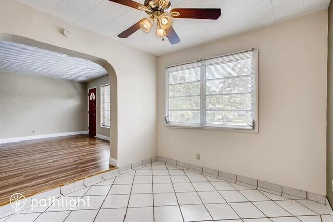 Building Photo - 1441 NE 32nd Pl, Pompano Beach, FL, 33064
