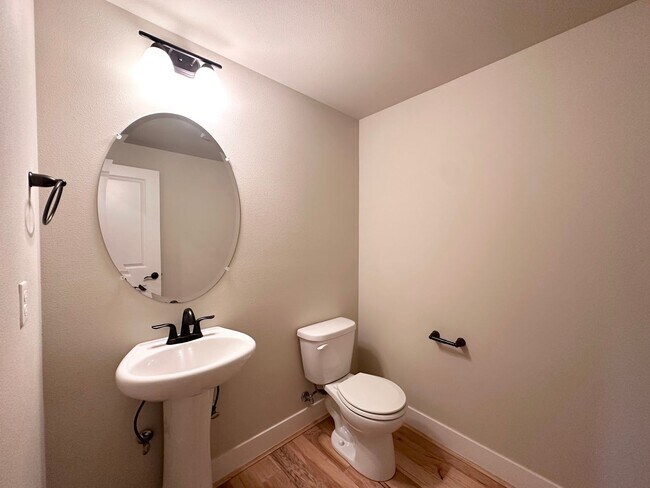 Foto del edificio - BETHANY FALLS 2016 BUILT HOME-4Bd/2.5Ba