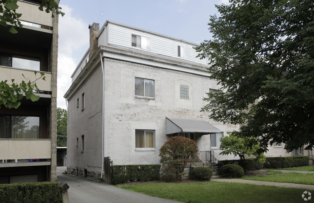 Building Photo - 720 N Negley Ave