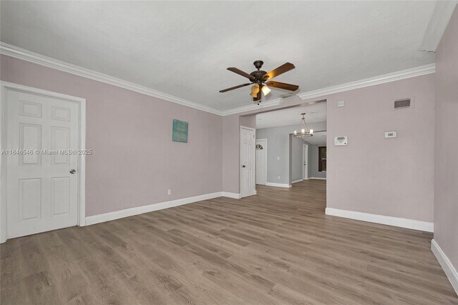 Building Photo - 1351 NE 156th St