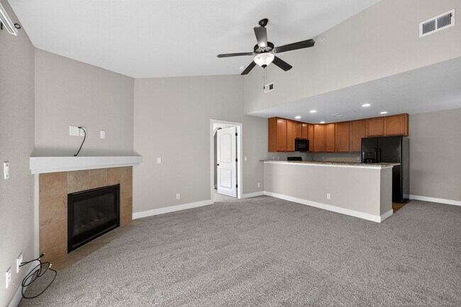 Foto del edificio - 4955 Hahns Peak Dr