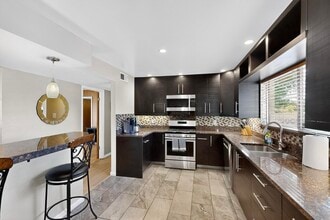 Building Photo - 4715 Marquette Ave NE