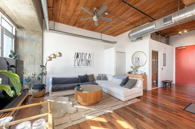 Foto del edificio - 530 S Hewitt St