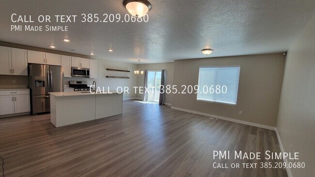 Foto del edificio - Great Townhome in a Family-Friendly Neighb...