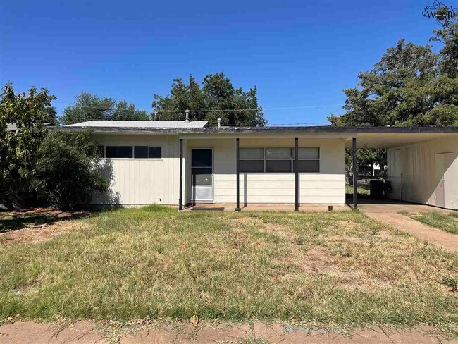Building Photo - 4300 Barnett Dr