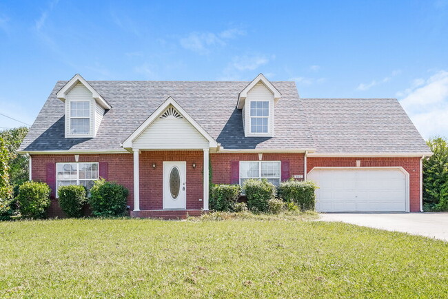 Building Photo - 802 Stewart Valley Dr