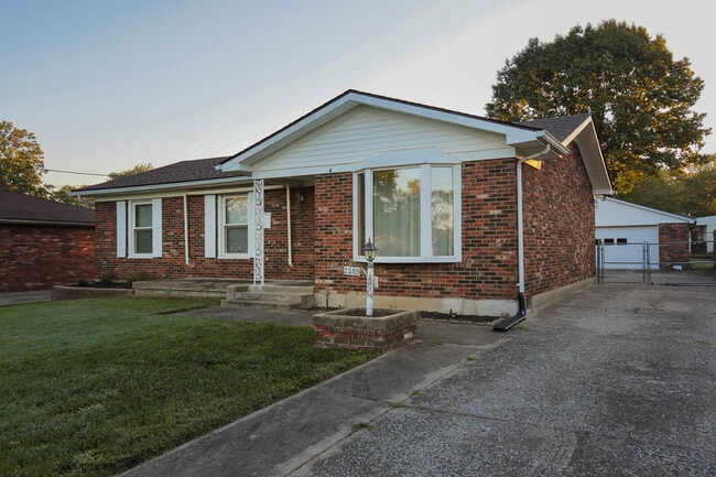 Foto del edificio - 2509 Paddock Ct