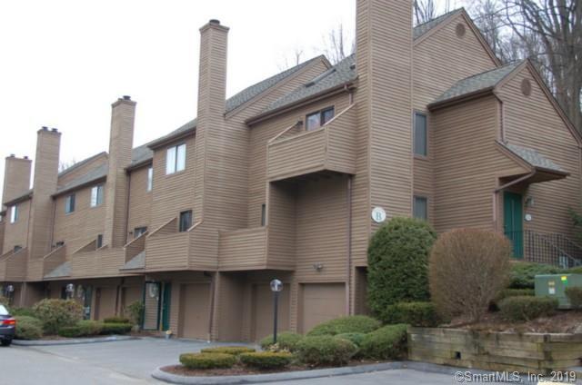 Building Photo - 55 Cross St