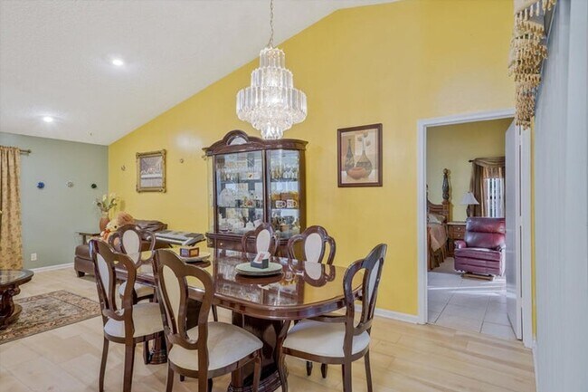 Building Photo - 13790 Paddock Dr