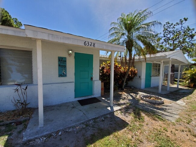 Foto del edificio - 6328 Brentwood Ave
