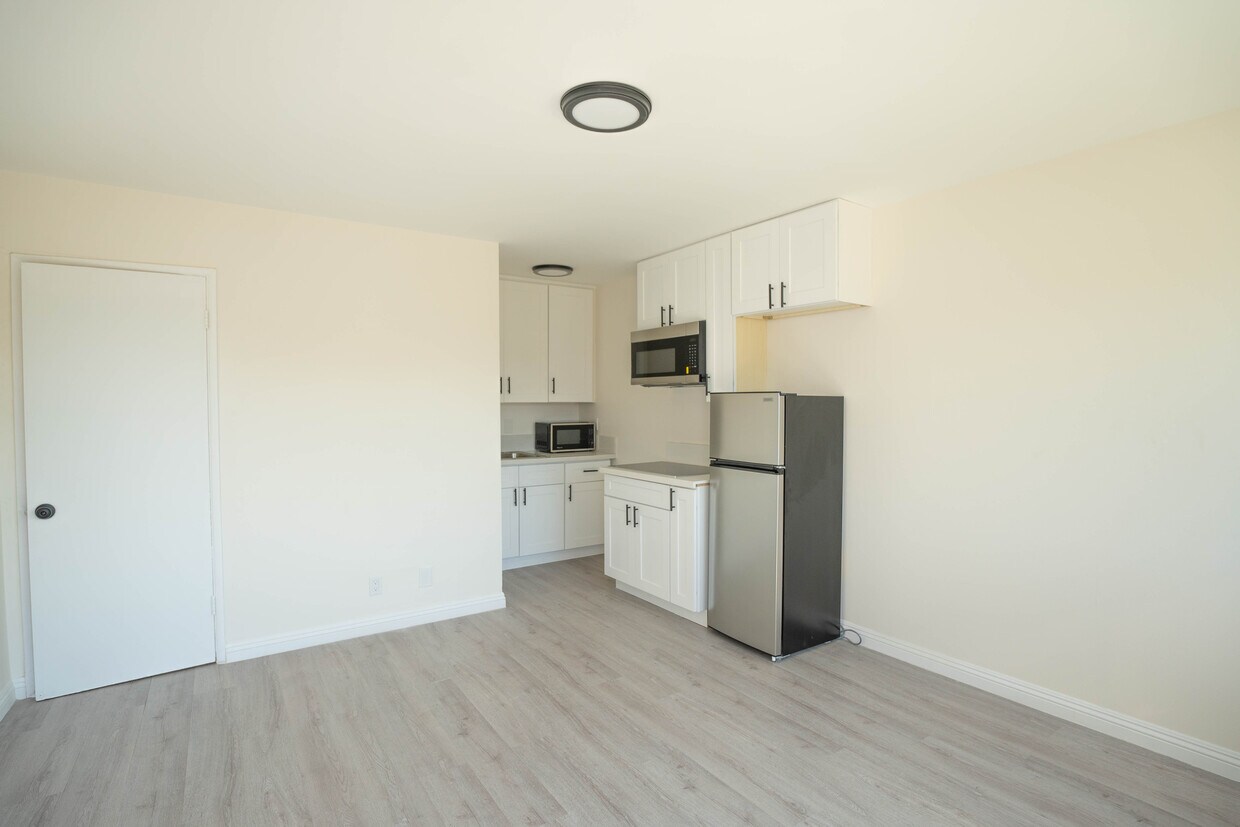 Foto principal - 825 W 167th St