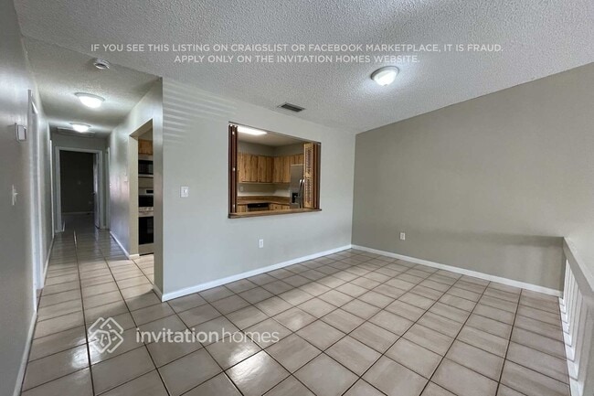 Building Photo - 11221 SW 117th Ct