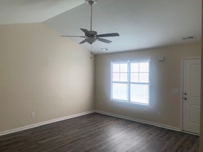 Foto del edificio - Brand New Single Family Home!