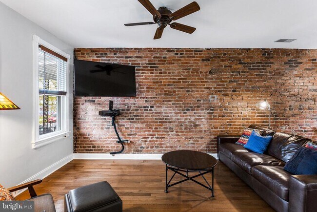 Foto del edificio - 720 Morton St NW