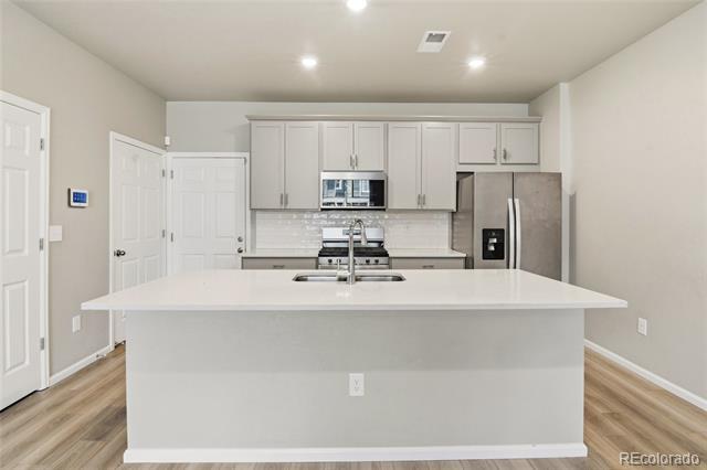 Foto del edificio - 11433 W Belleview Dr