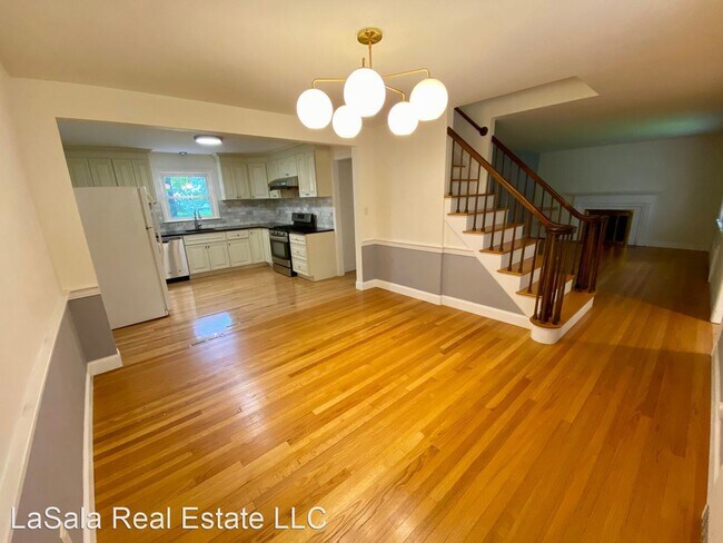 Building Photo - 3 br, 1.5 bath House - 46 Lawler Road