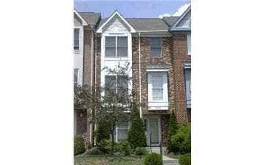 Large and Very Nice 3-bedroom Townhouse - Large and Very Nice 3-bedroom Townhouse