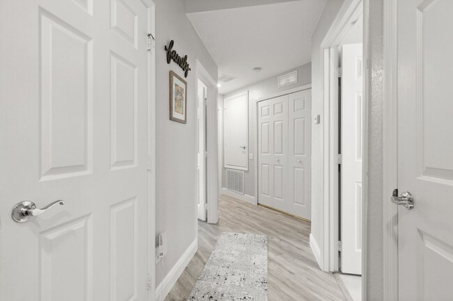 Building Photo - 15048 Bellinkoff Ln