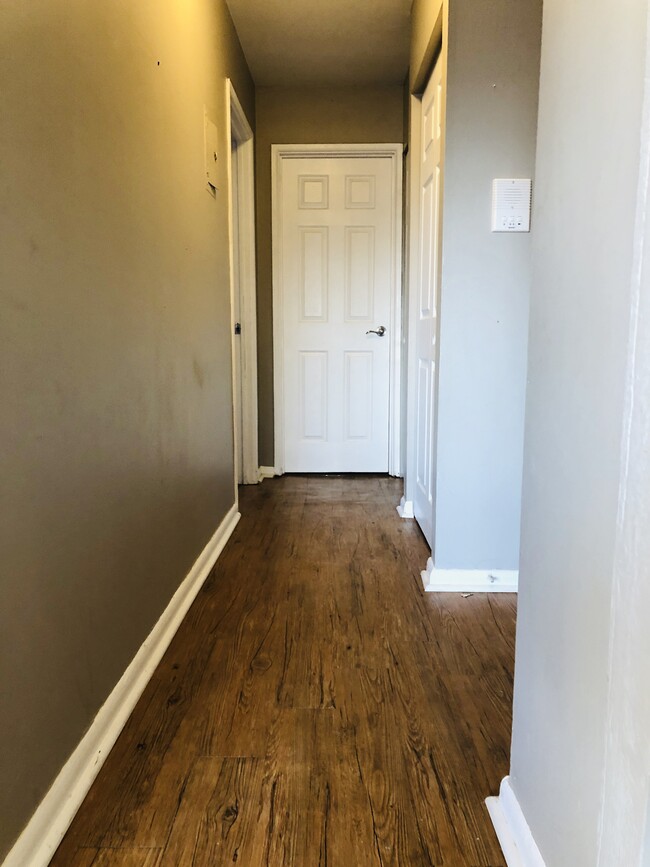 Hallway - 3021 Longfellow Ave