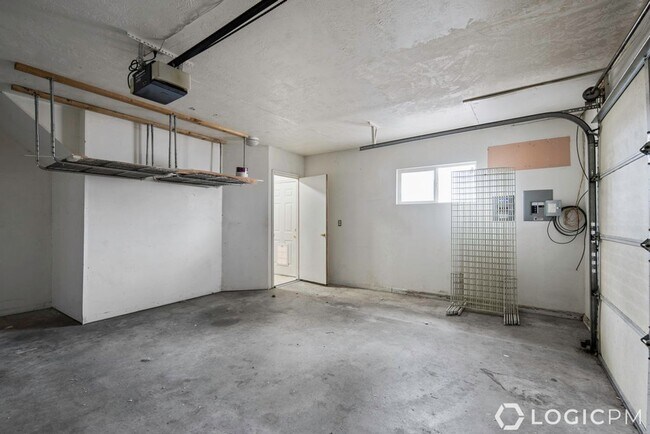 Foto del edificio - 194 E 4800 S
