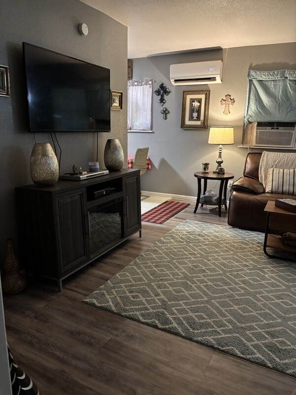 Foto del edificio - 7701 County Rd 1500