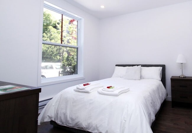 Photo du bâtiment - 3774 Rue De Bullion