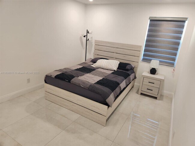 Foto del edificio - 2165 SW 47th St