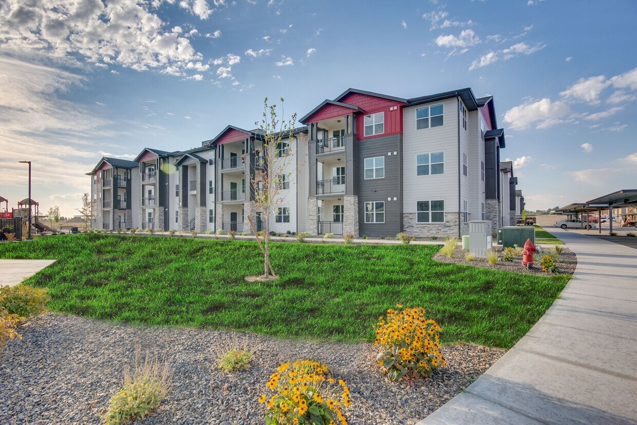 The 240 Apartments 188 S Umbria Hills Way Meridian, ID Apartments