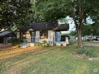 Building Photo - 408 Spence Ln