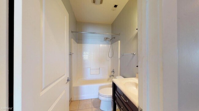 Building Photo - 1 br, 1 bath House - 1030 22nd St Private ...