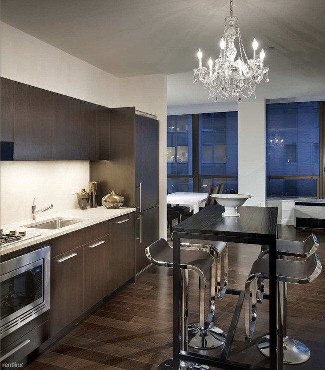 Foto del edificio - 1 br, 1 bath  - 300 W 1st St