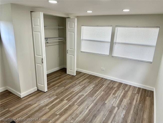 Foto del edificio - 5037 Roanoke St