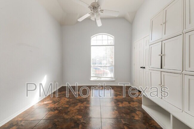 Foto del edificio - 104 Peregrine Dr