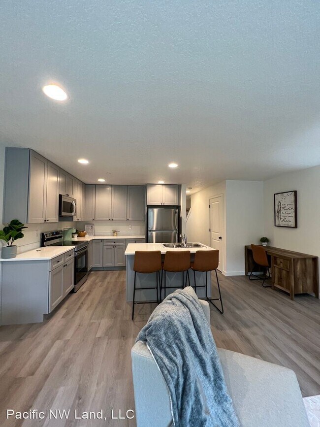 Foto del edificio - 3 br, 2.5 bath House - 2920 NE 137th St