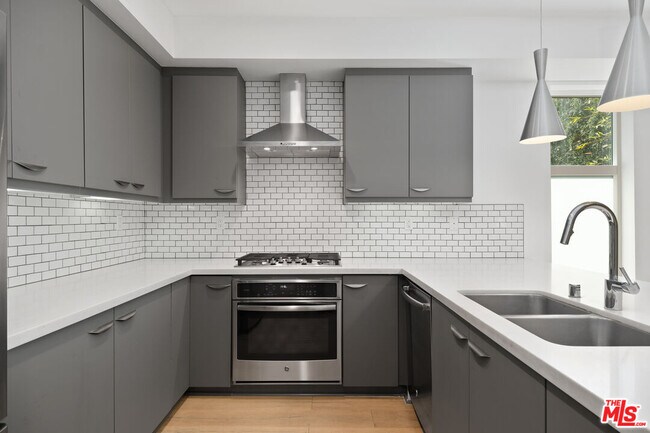 Building Photo - 11586 Gallery Ln