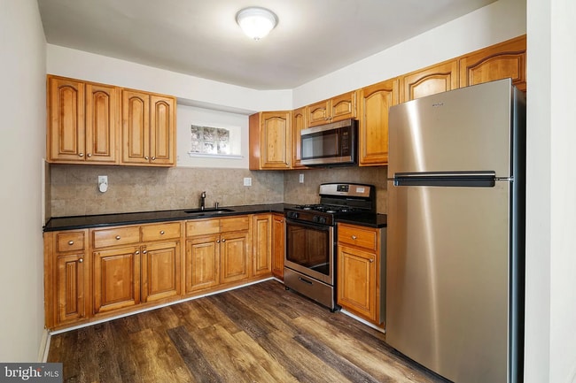 Building Photo - Stylish Renovated Apartment in Newbold – S...