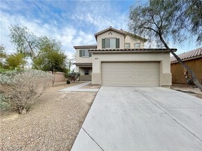 Building Photo - 2825 Woodland Park Ave