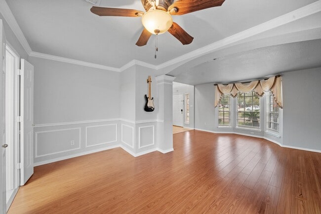 Building Photo - 3321 Sapling Oak Dr