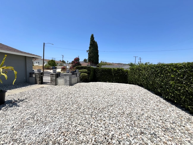 Building Photo - 2730 Recinto Ave
