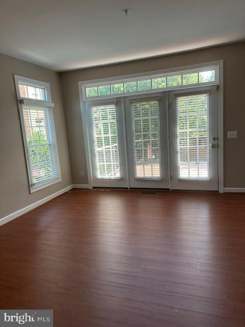 Foto del edificio - 1811 Fallbrook Ln