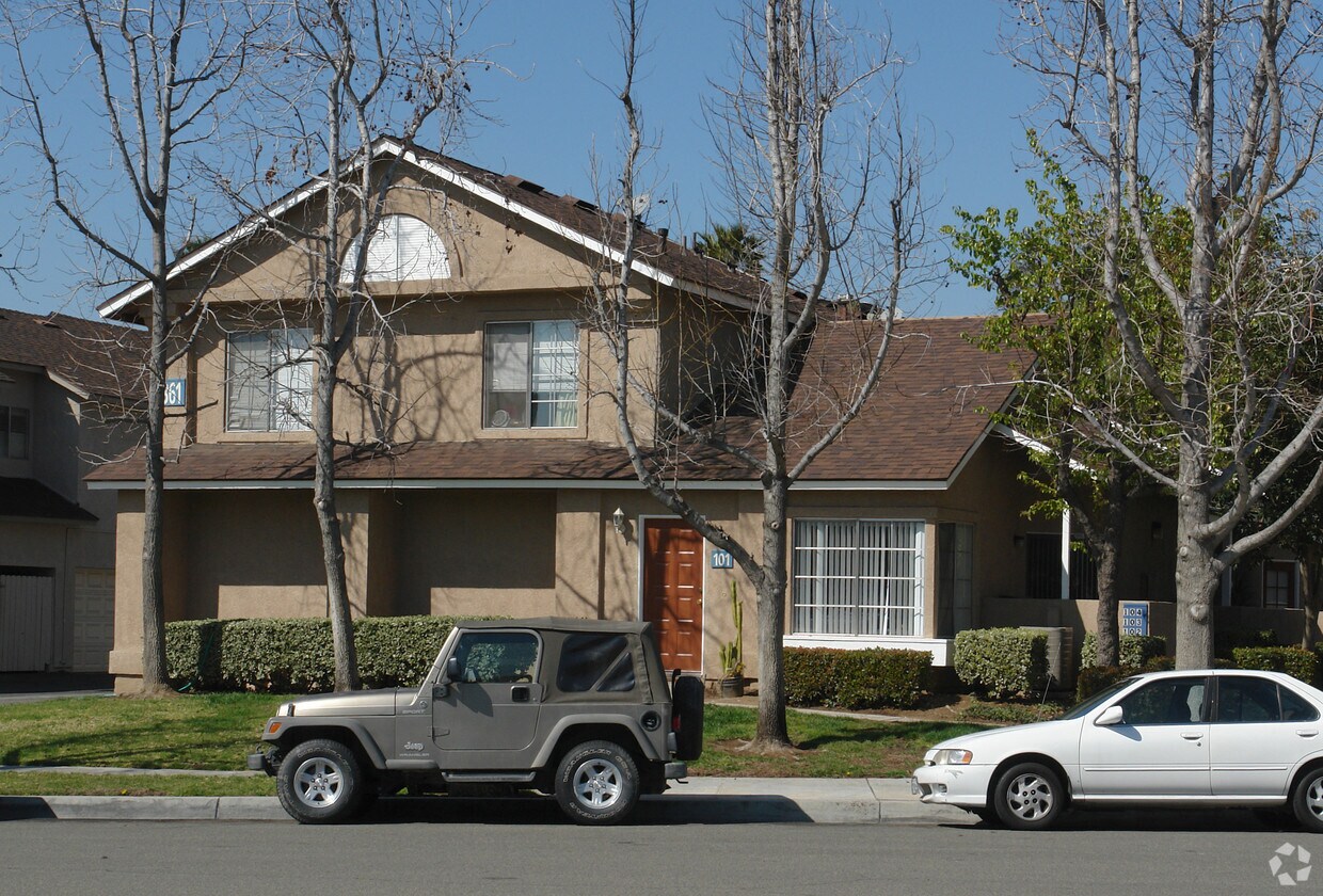 Foto del edificio - 2361 Mt Humphries St