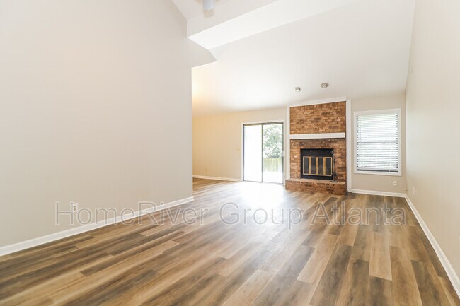 Building Photo - 120 Softwood Cir