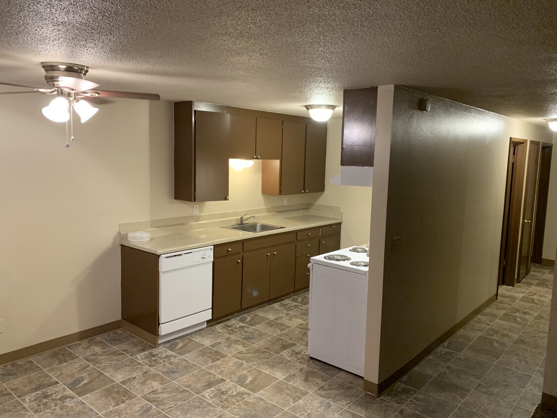 Primary Photo - Kamden Place: Leasing Specials! Balconies,...